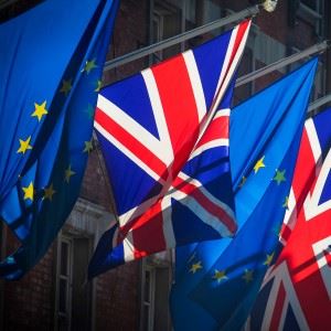 Overføring av personopplysninger til Storbritannia kan fortsette som før
